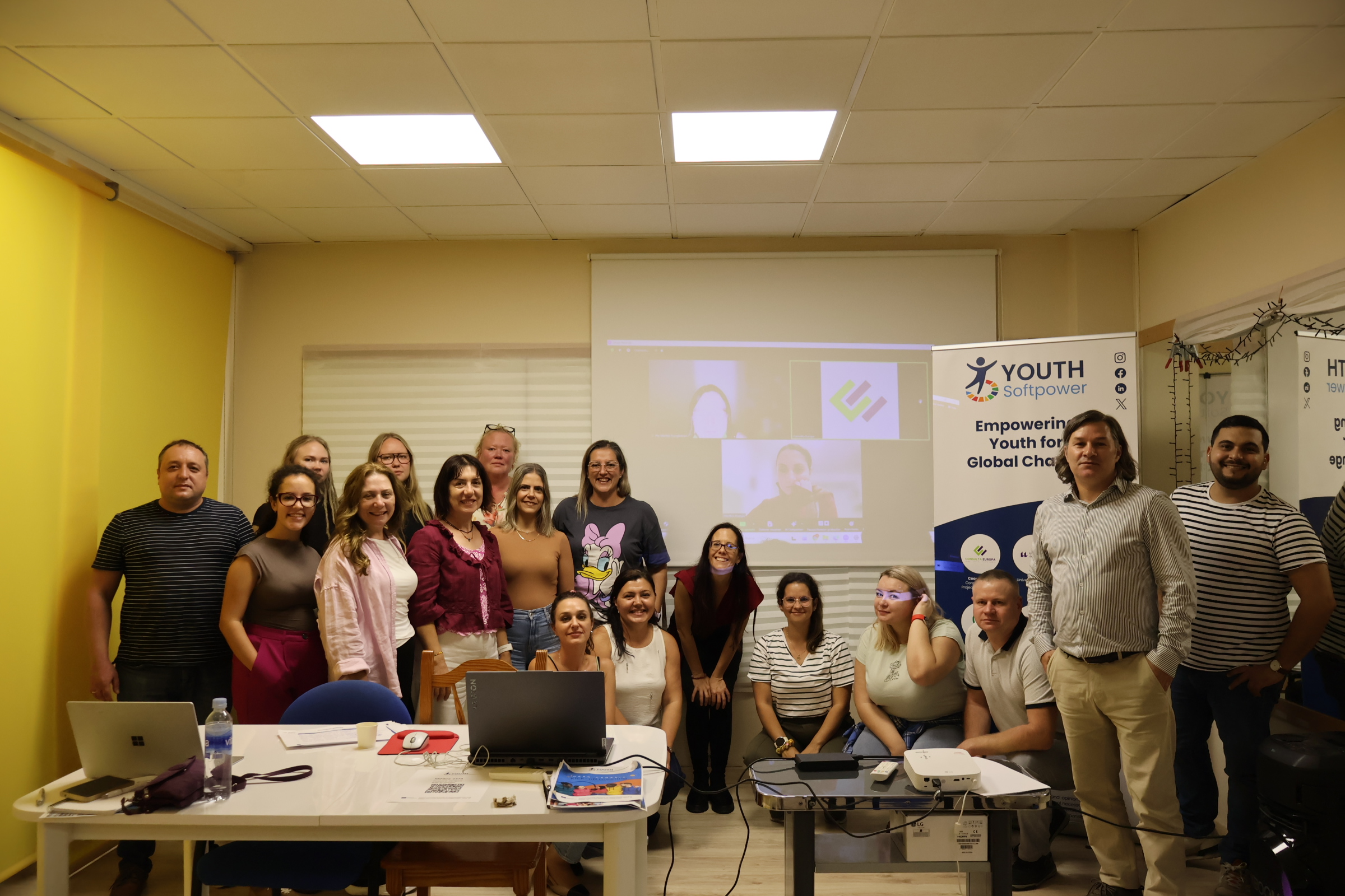 YouthSOFTPOWER Kicks Off in Las Palmas!